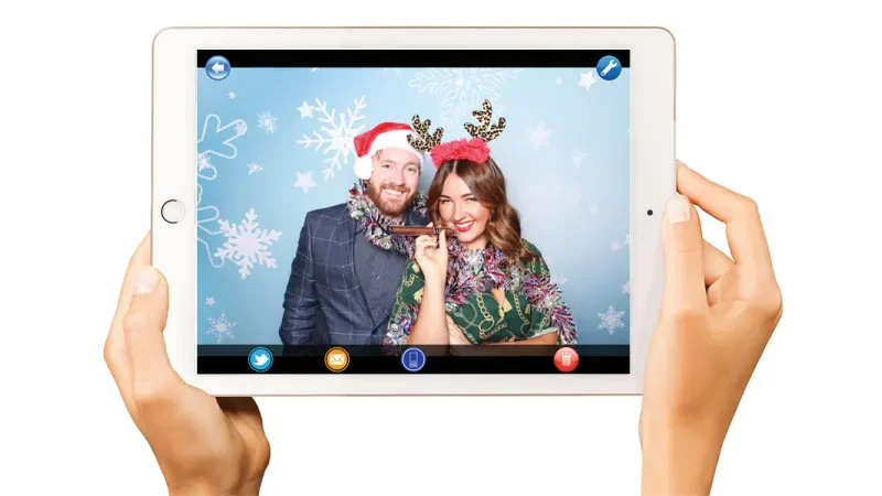 Maximize the Fun: Why the iPad Sharing Station is a Must-Have for Your Next Event