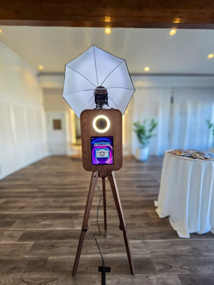Flashback booth ready for guests at a bright New England venue