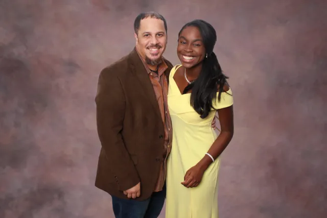 NeutralPortrait photo booth backdrop