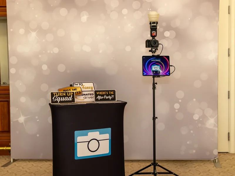 HD Tripod Pro booth gallery print output samples